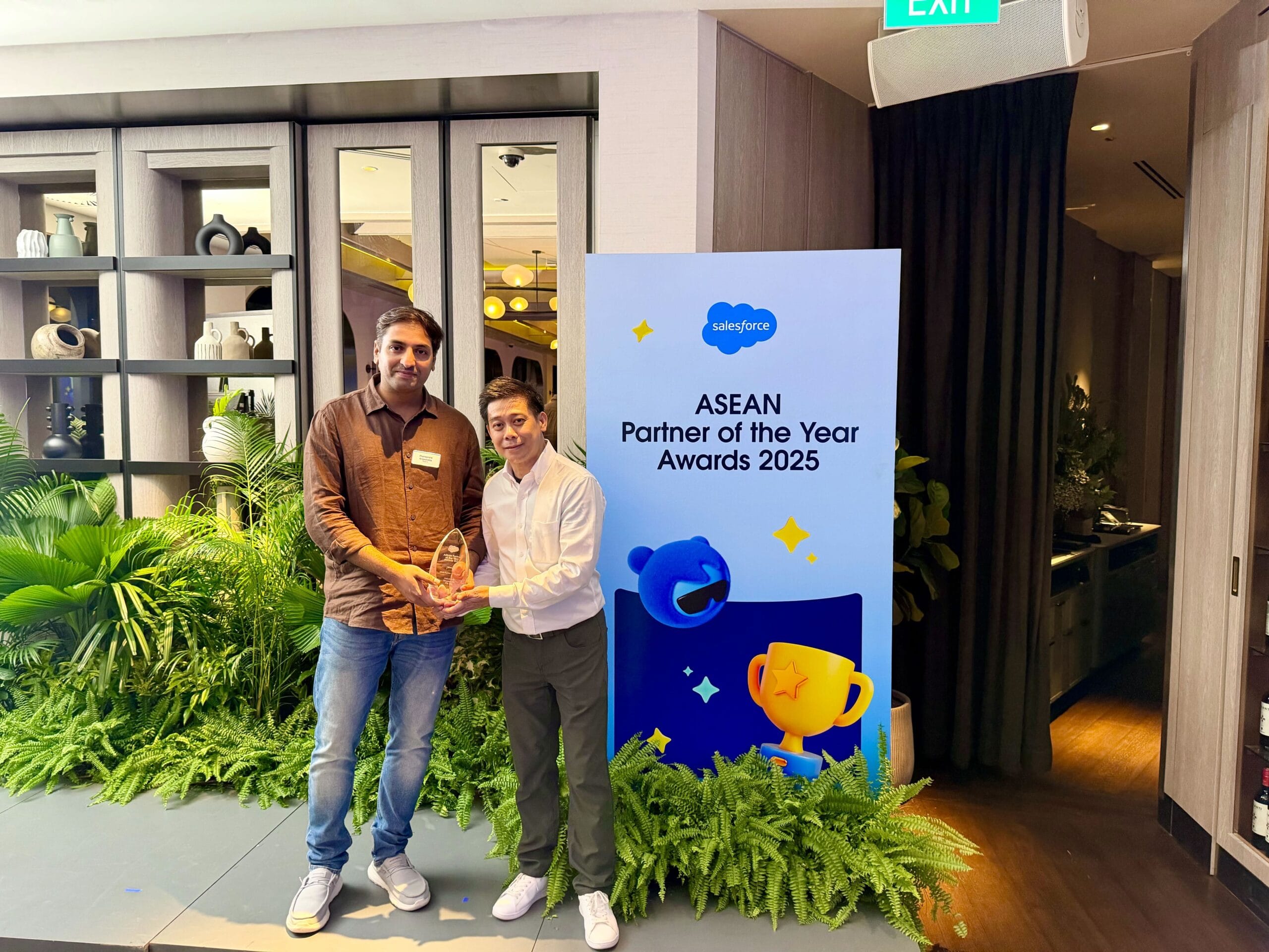 Valuehub as Salesforce ESMB Partner of The Year 2025